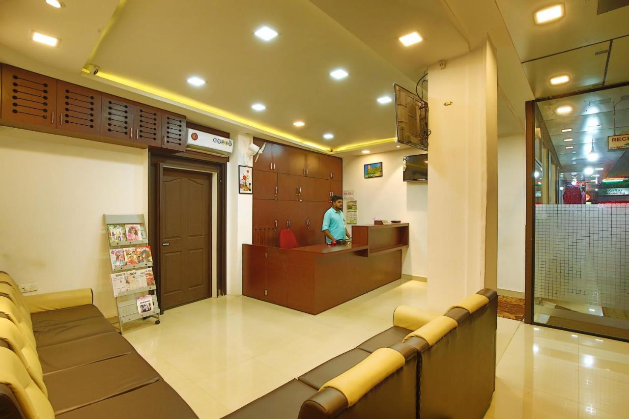 Karibu Residency Hotel Malappuram Exterior foto